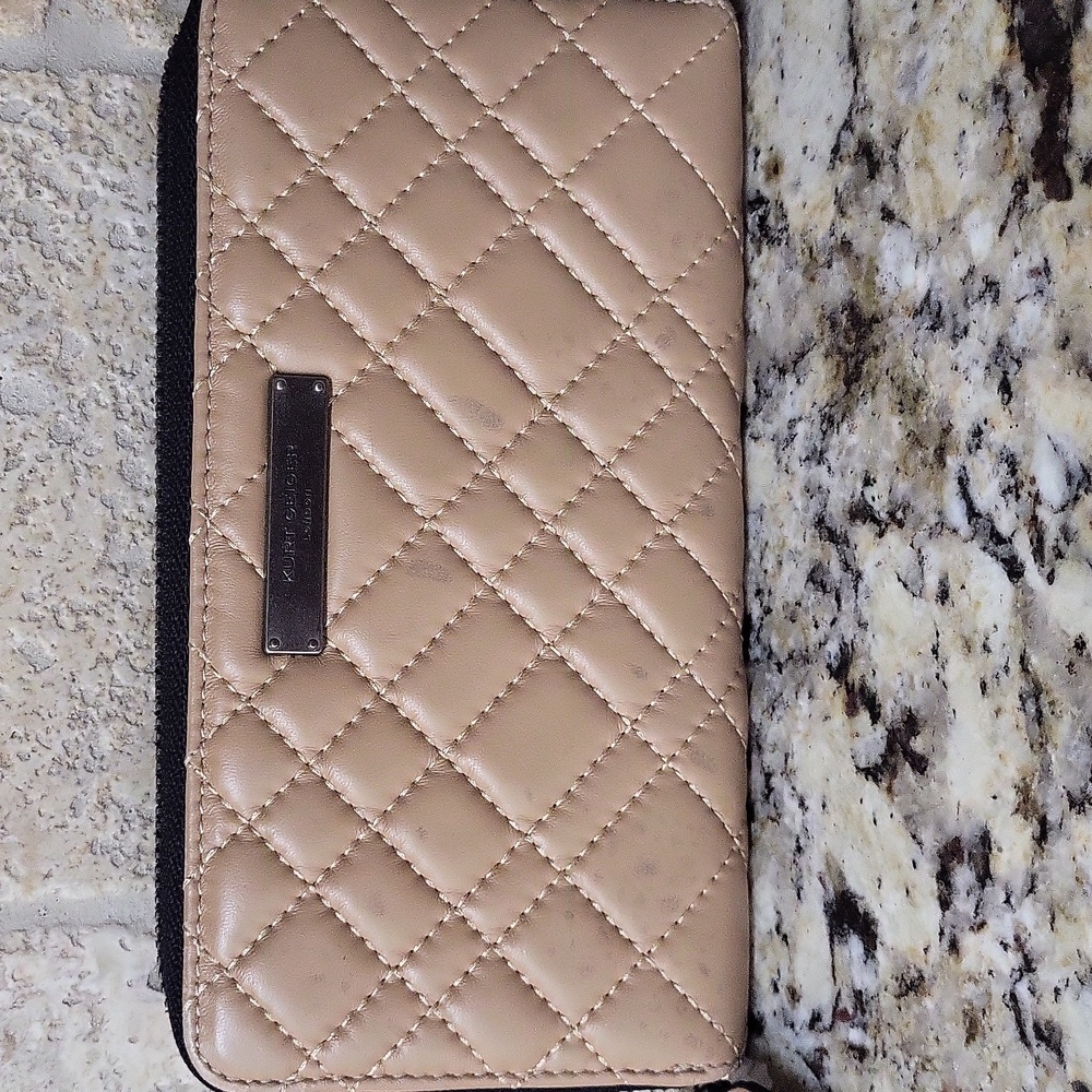 Kurt Geiger Quilted Wallet